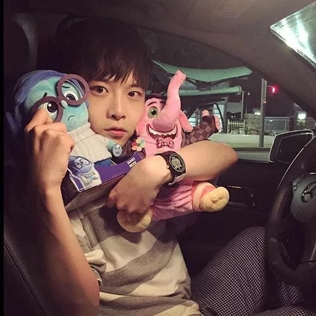 瞿雄枝霞