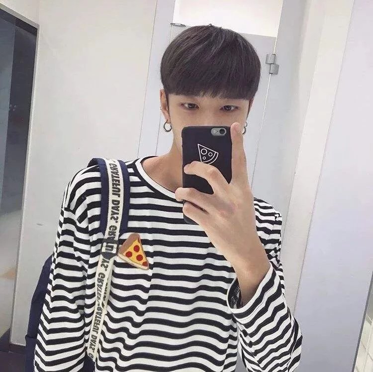 钟琰鹏菊