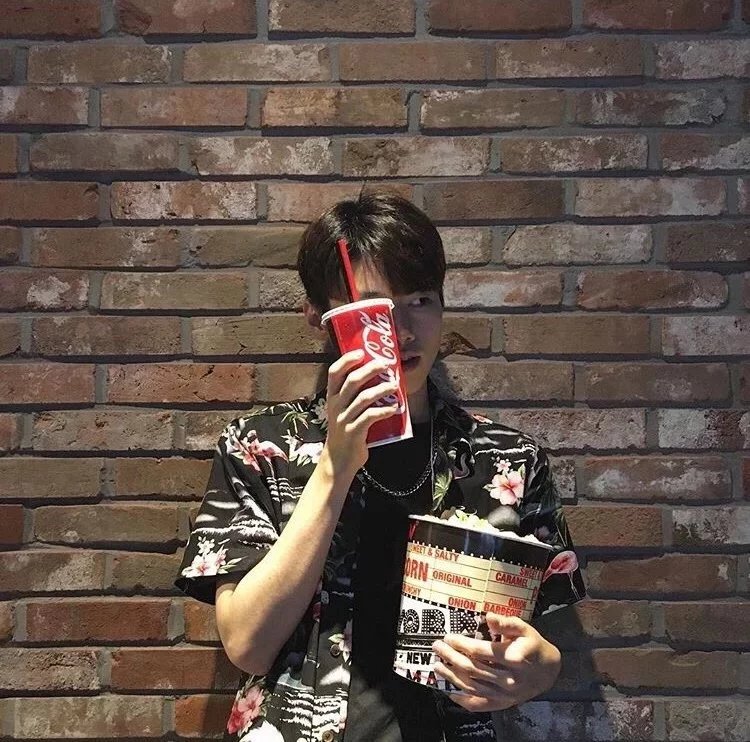伏岩晓儿